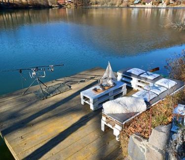 Bansky Studenec Apartment | Chata pri jazere - relax vo vírivke