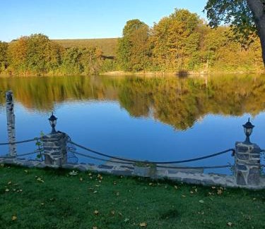 Bansky Studenec Apartment | Chata pri jazere - relax vo vírivke