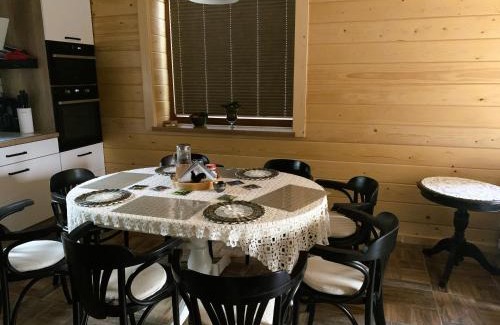 Zwardon House | Chata u Lampiarza