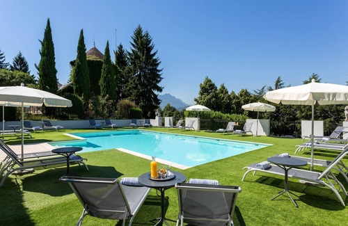 Chambery Apartment | Chateau Grande Baignoire Double! Vignes + Piscine