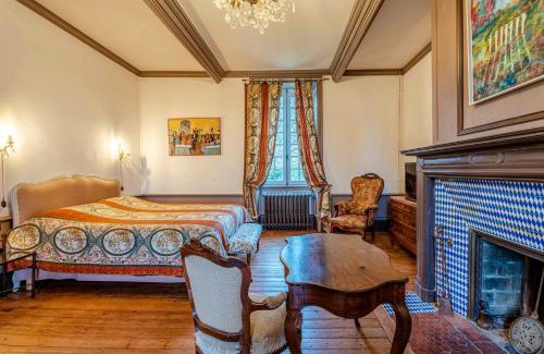 Isigny-le-Buat Bed & Breakfast | chateau isigny - charme, calme et sérénité