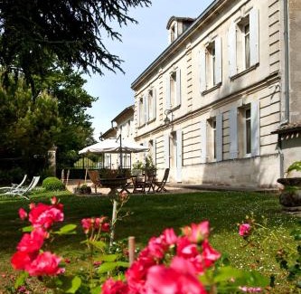 Saillans House | Chateau Magondeau