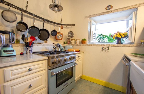 Estate East Street House | Chateau Mount St Mary