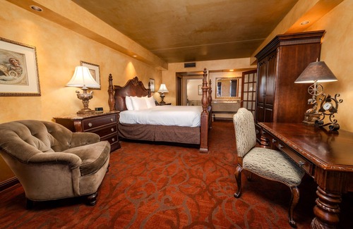 Table Rock Resort | Chateau On The Lake Resort Spa and Convention Center