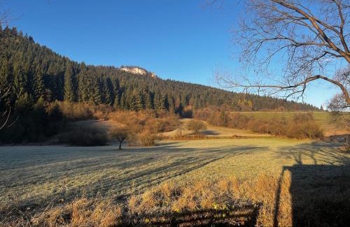 Komjatna Ski Chalet | Chatka pod Hrdošnou skalou