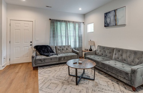 East Chattanooga House | Chattanooga Charm: Cozy 4BR Home