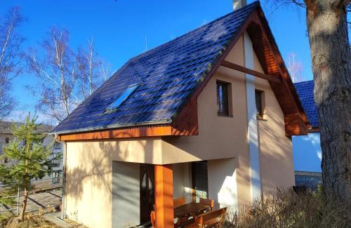 Tyn nad Vltavou House | Chaty Koloděje - oranžový dům