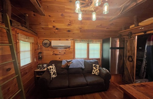 Westminster Cabin | Chauga River Cabin