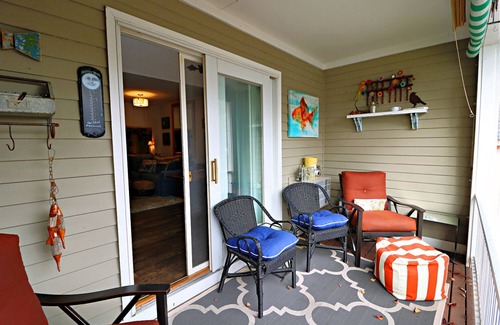 Chautauqua Condo | Chautauqua Institution: Centrally located 2nd floor condo, adjacent to Bestor Plaza!