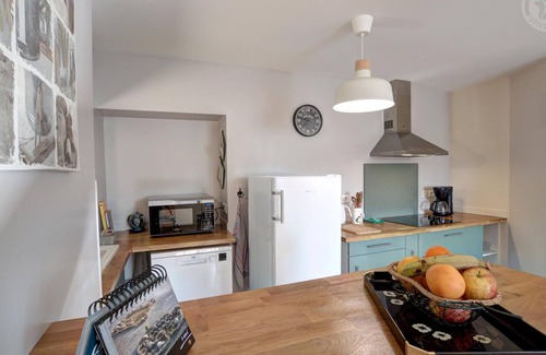 Chazelles-sur-Lyon Apartment | Chazelles-sur-Lyon: Cozy apartment with Wi-Fi, terrace, and pleasant living room