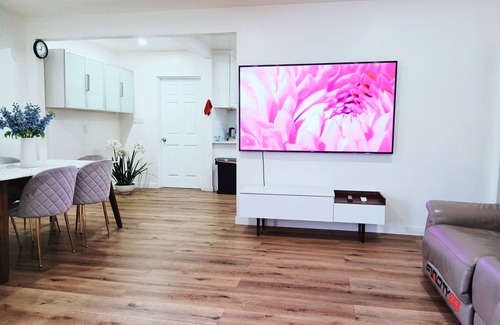Monterey Park House | Cheerful 3-Bedroom house close to DTLA