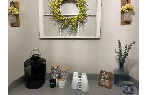 Columbia House | Cheerful 3 bedroom home waiting your arrival!