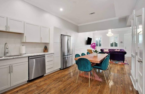 South 7th Ward House | Cheerful & Bright - Blocks to the French Quarter