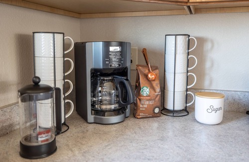 Rapid City House | Cheerful Home, Convenient, Close to Everything!