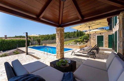 Ripenda Kosi Villa | Cheerful sea view villa Franka in a quiet location