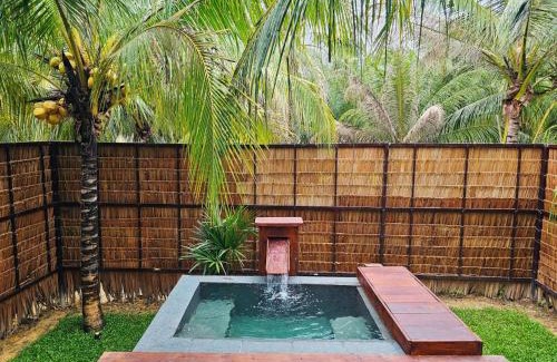 Thep Kasattri House | Cheewatra Farmstay Coconut House