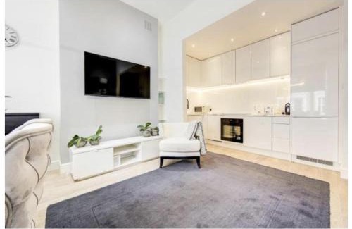 Earl's Court Apartment | Chelsea - 2Bed Apartment - sleeps 4 - Pet Friendly