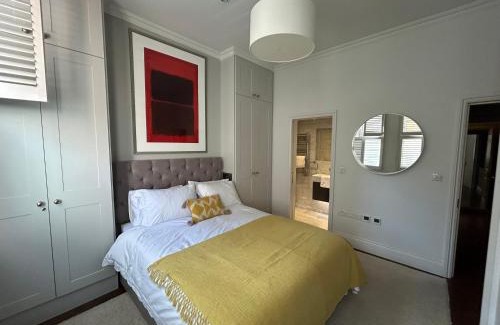 Chelsea Riverside Apartment | Chelsea flat, convenient and quiet