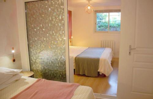 Greoux-les-Bains Apartment | chemin neuf jardin