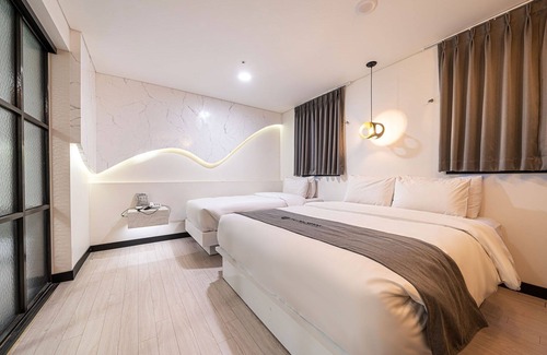 Cheonho-dong Hotel | Cheonho Hotel Gam