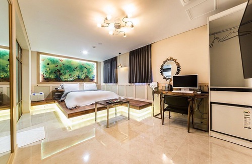 Cheonho-dong Hotel | Cheonho Hotel Gam