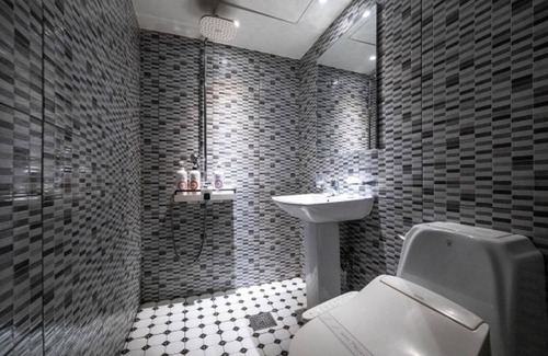 Cheonho-dong Hotel | Cheonho Seven