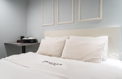 Cheonho-dong Hotel | Cheonho Seven