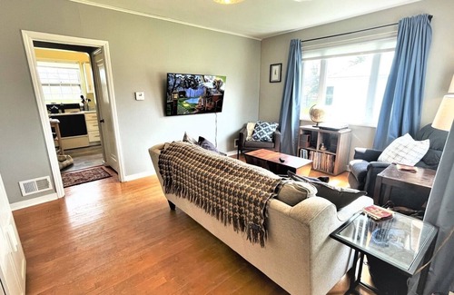 Ashland House | Chequamegon Cottage | 2 Bed, 1 Bath