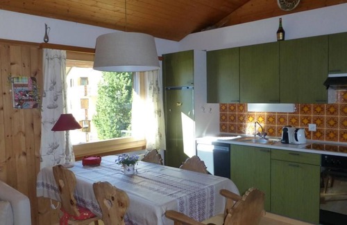 Pontresina Apartment | Chesa Azalea 10