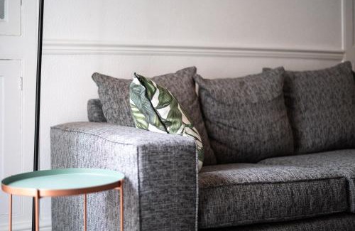 Sketty House | Chesshyre Accommodation - TV in Every Bedroom!