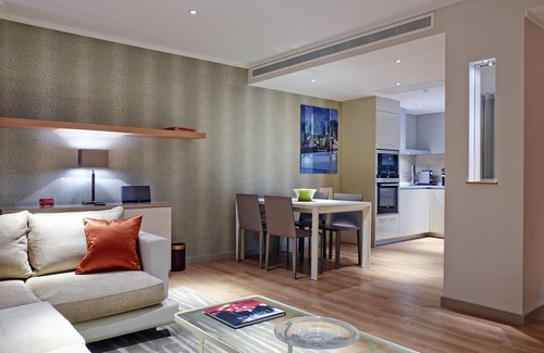 Billingsgate Apartment | Cheval Three Quays at The Tower of London