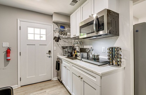 Cheverly Apartment | Cheverly Apartment - 4 Mi to Commanders Field!