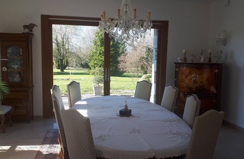 Sens-de-Bretagne House | chez céline