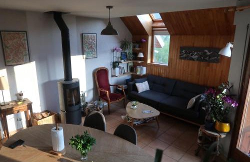 Guillestre Bed & Breakfast | Chez Cat et Christophe , chambre calme et lumineuse chez l'habitant avec vue