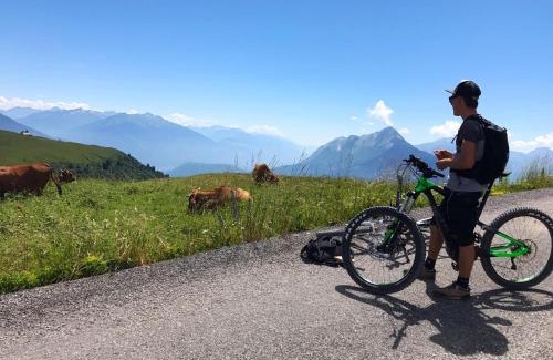Notre-Dame-de-Bellecombe Apartment | Chez Francine