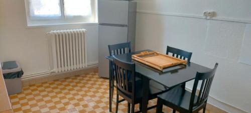 Elbeuf Apartment | Chez J&F