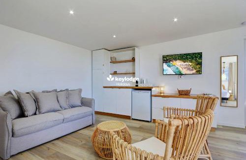 Boucan Canot Villa | Chez Jab - villa avec piscine partagée - à 2 mins de la plage - Boucan Canot