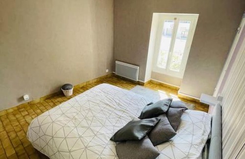 Bollene Apartment | Chez Léo III