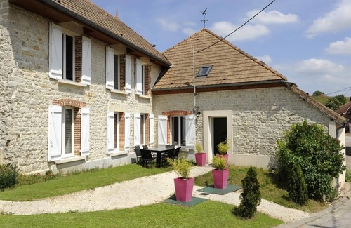 Noe-les-Mallets House | Chez L - NOE LES MALLETS