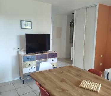 Levernois Apartment | Chez Louis