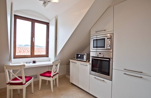 Encarnacao Apartment | Chiado 2 - Misericórdia - The perfect choice for those who whant to be in the middle of everything w