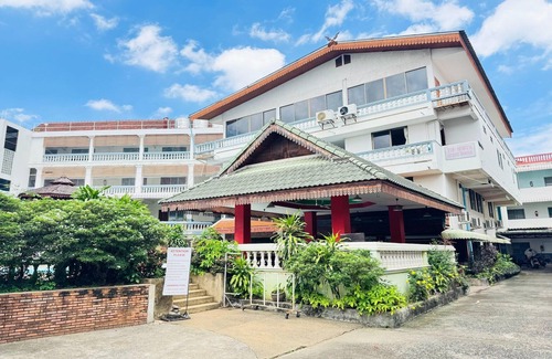 Old City House | Chiang Mai Getaway | Cozy 2-Person Stay