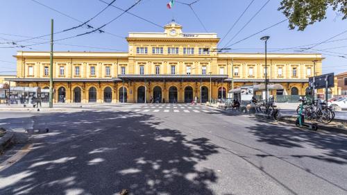 Old Town Apartment | Chiara Apartment 6 guest - Train Station - Parking