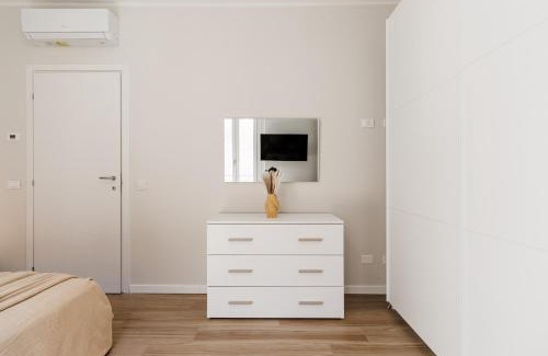 Old Town Apartment | Chiara Apartment 6 guest - Train Station - Parking