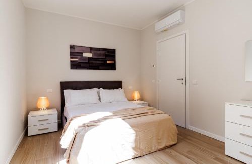 Old Town Apartment | Chiara Apartment 6 guest - Train Station - Parking