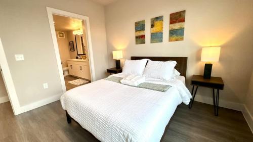McNeil Apartment | Chic 1 Bed Apt Pool And Fitness