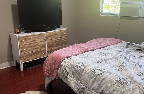 West Hollywood Apartment | Chic 1-bedroom apartment in trendy West Hollywood with WiFi, AC pet friendly