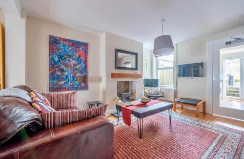 Abergavenny House | Chic 2-bedroom townhouse in vibrant Abergavenny