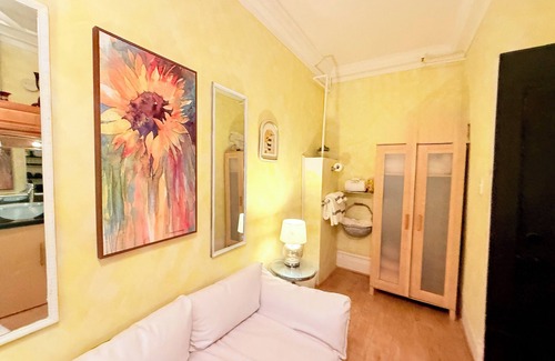 Harlem Apartment | Chic 2-Room Studio Retreat, Quiet Comfort in New York