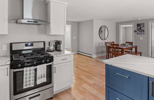 Black Bear Run House | Chic 4-bedroom house in Stowe for a memorable getaway